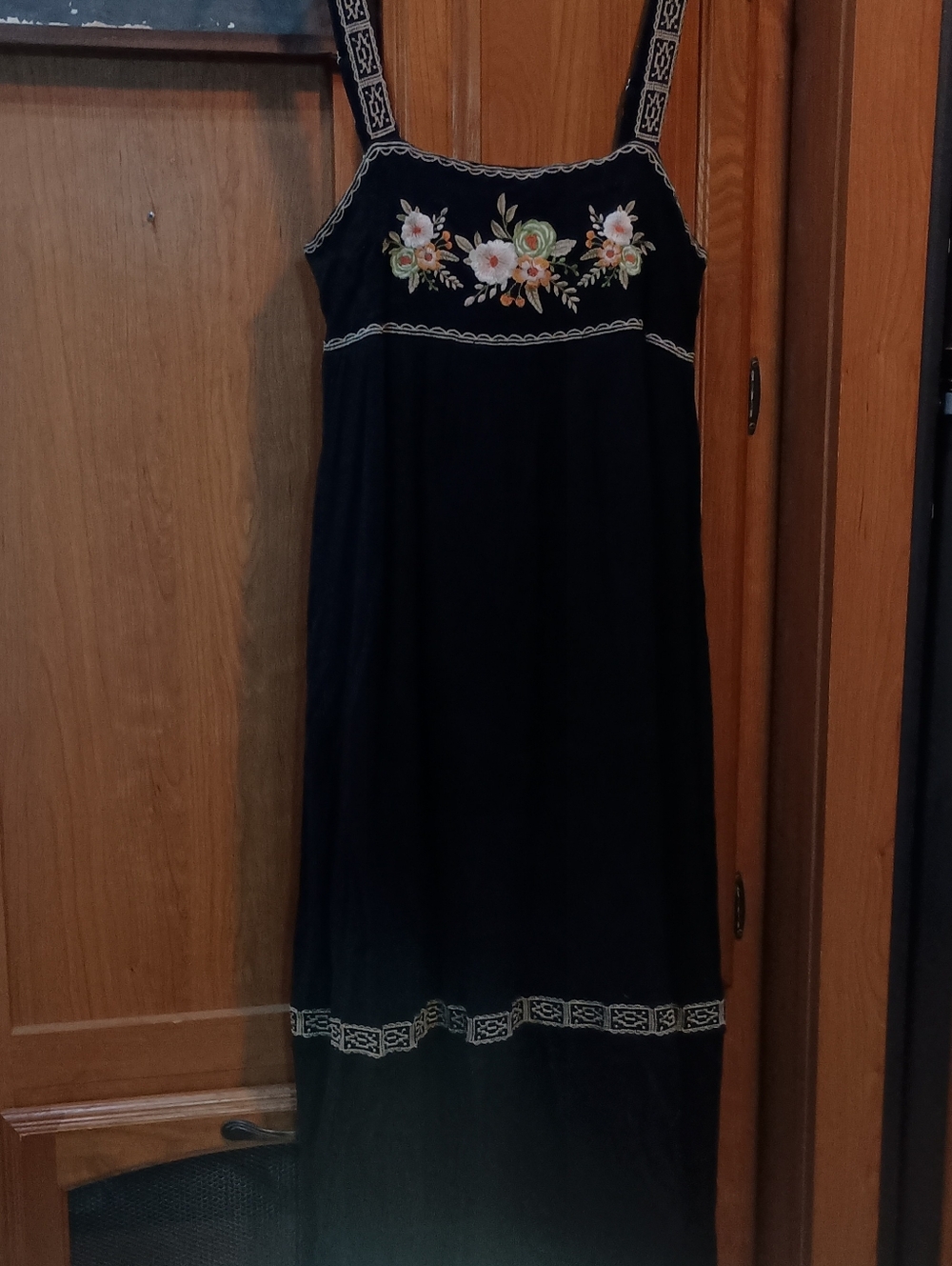 In Loom Black Floral Embroidered Sundress Adjustable Straps Large